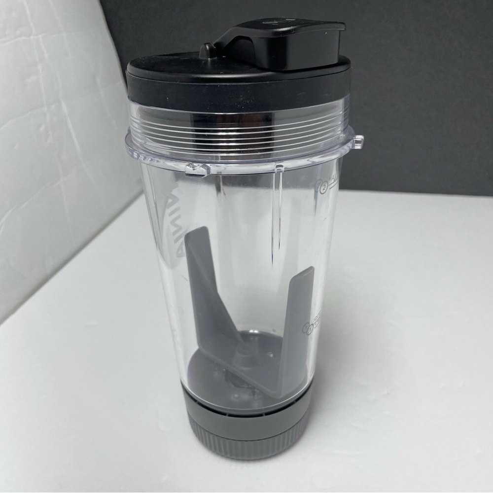 Genuine Ninja Foodi 18oz XL Smoothie Cup Bowl Maker and Drink Lid Original‎